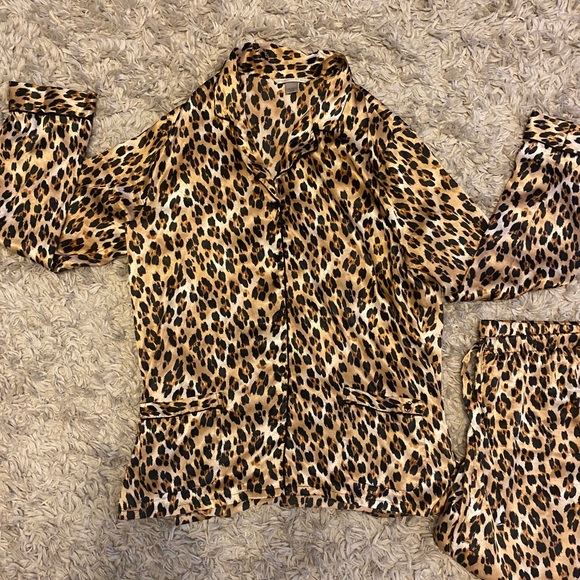 Victoria’s Secret satin pajama set - Picture 2 of 5